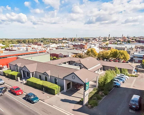 Quality Inn & Suites Menzies - Accommodation Rockhampton 1