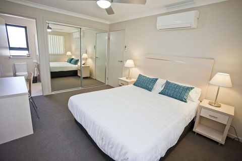 Stonewood Villas - Accommodation Rockhampton 0