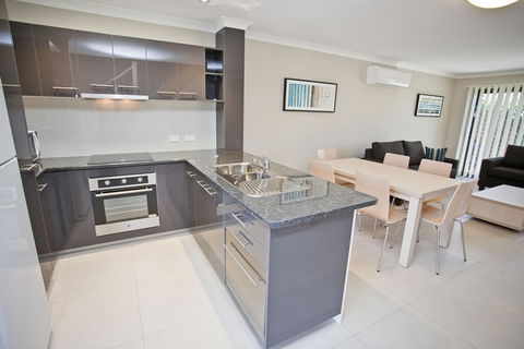 Stonewood Villas - Accommodation Rockhampton 1