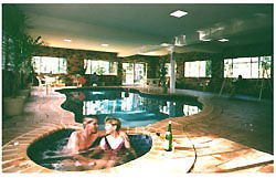 Chalet Swisse Spa - Accommodation Rockhampton 2