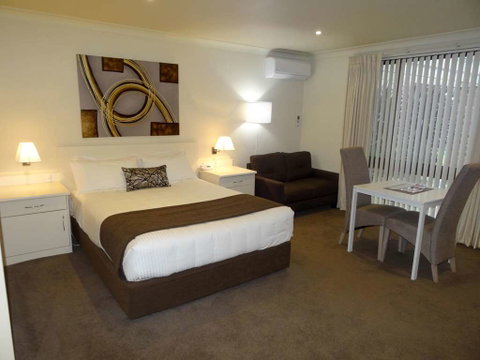 Zig Zag Motel - Accommodation Rockhampton 2