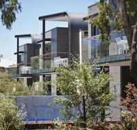 Aqua Resort - Accommodation Rockhampton