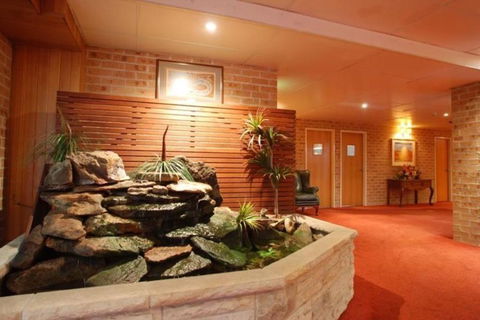 The Hermitage - Accommodation Rockhampton 2