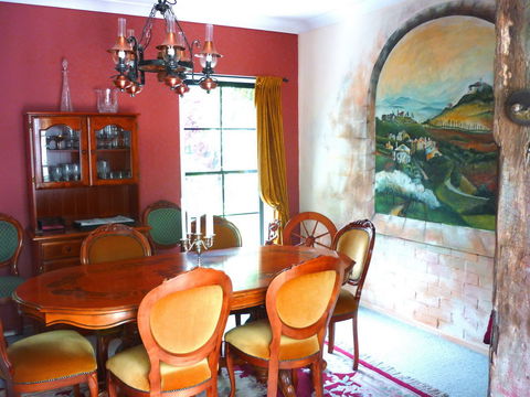 Villa Della Rosa B&B - Accommodation Rockhampton 2