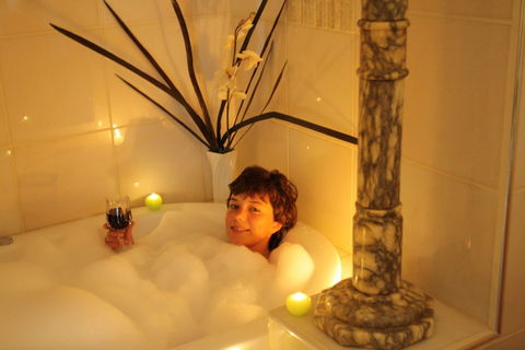 Villa Della Rosa B&B - Accommodation Rockhampton 3