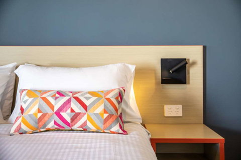 Monash Hotel - Accommodation Rockhampton 6