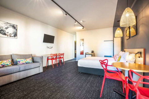Monash Hotel - Accommodation Rockhampton 13