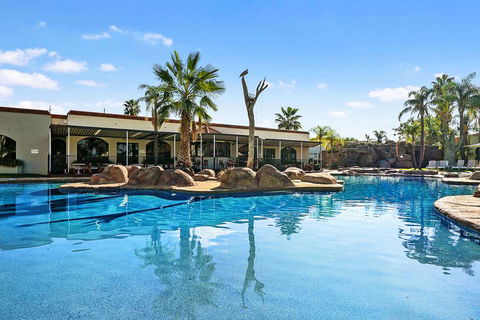 Quality Siesta Resort - Accommodation Rockhampton 5