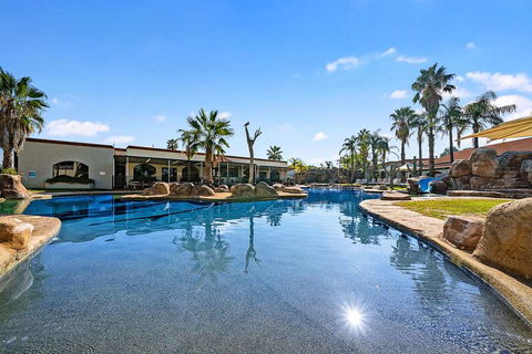 Quality Siesta Resort - Accommodation Rockhampton 6