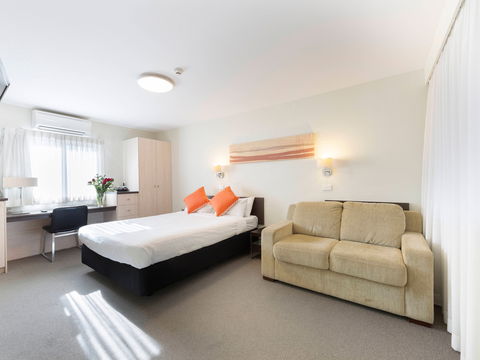Ibis Styles Canberra Tall Trees - Accommodation Rockhampton 3