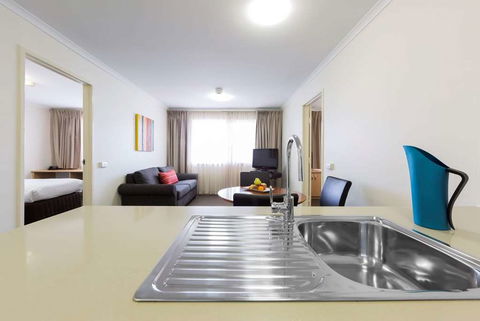 Ramada Encore By Wyndham Belconnen - Accommodation Rockhampton 3