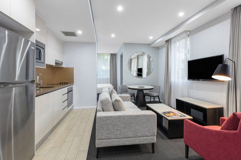 Meriton Suites North Ryde - Accommodation Rockhampton 4