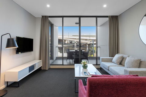 Meriton Suites North Ryde - Accommodation Rockhampton 5