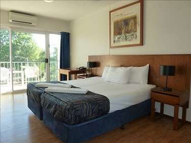 Cullen Bay Resorts - Accommodation Rockhampton 3