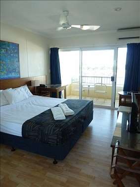 Cullen Bay Resorts - Accommodation Rockhampton 4
