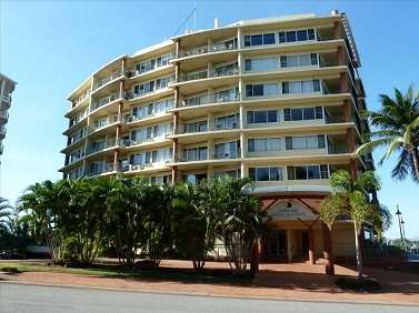 Cullen Bay Resorts - Accommodation Rockhampton 8