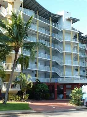 Cullen Bay Resorts - Accommodation Rockhampton 11