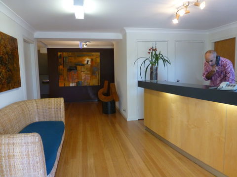 Park Ridge Retreat - Accommodation Rockhampton 1