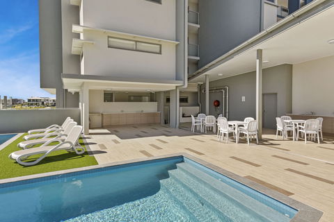 Direct Hotels - Aquarius Kawana - Accommodation Rockhampton 2