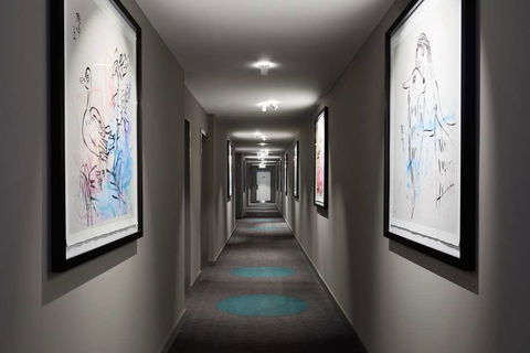 The Chen - Art Series - Accommodation Rockhampton 14