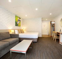 Villa Noosa Hotel - Accommodation Rockhampton