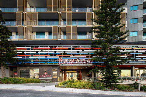 Ramada VetroBlu Scarborough Beach - Accommodation Rockhampton 0
