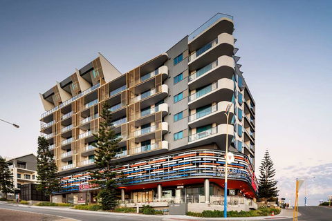 Ramada VetroBlu Scarborough Beach - Accommodation Rockhampton 2