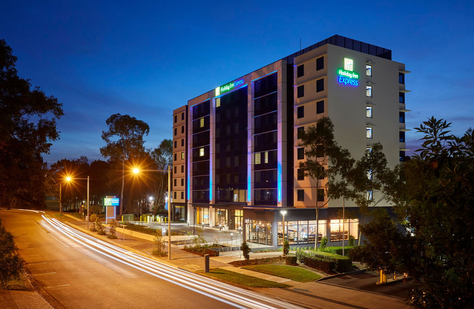 Macquarie Centre NSW Accommodation Rockhampton