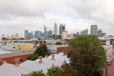 Zappeion Apartments - Accommodation Rockhampton 0
