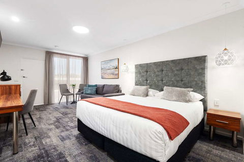 Comfort Inn Deakin Palms - Accommodation Rockhampton 2