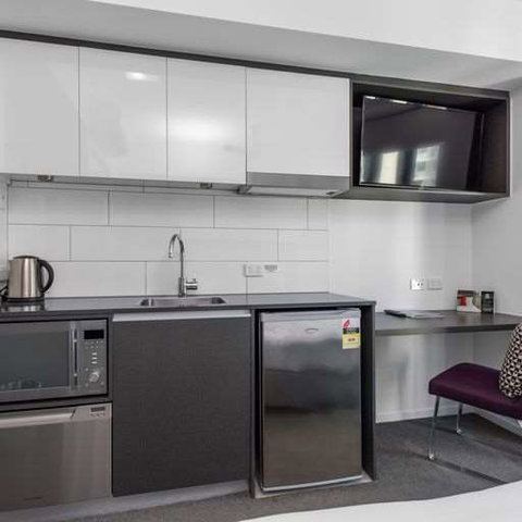 H on Mitchell Apartment Hotel - Accommodation Rockhampton 1