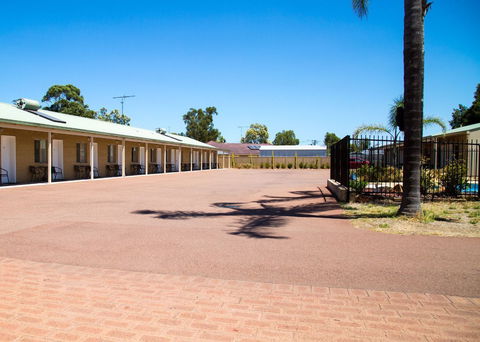 Pinjarra Resort - Accommodation Rockhampton 2