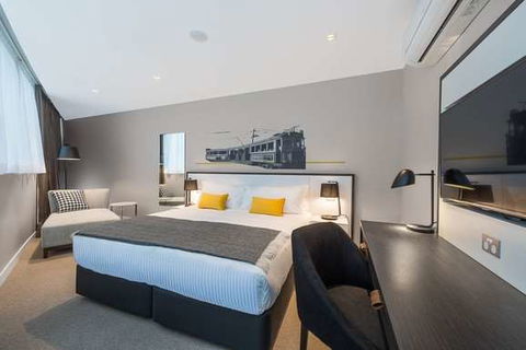Peppers Docklands - Accommodation Rockhampton 1
