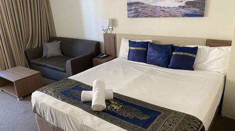 Peninsula Motor Inn - Accommodation Rockhampton 2