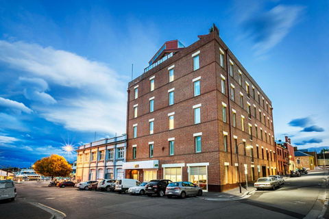 Quest Waterfront Serviced Apartments - Accommodation Rockhampton 0