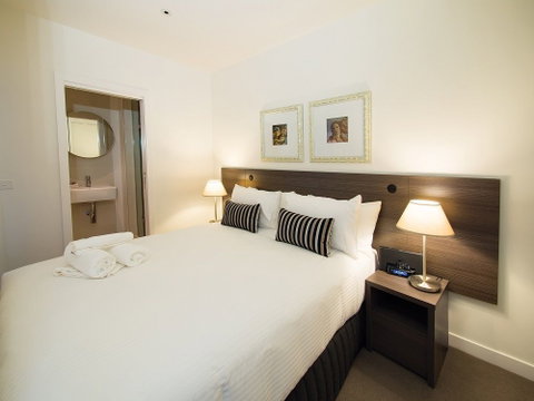 WRAP on Southbank - Accommodation Rockhampton 2