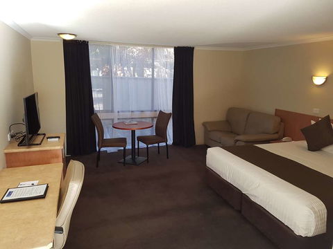 Best Western Chaffey Intl Motor Inn - Accommodation Rockhampton 2