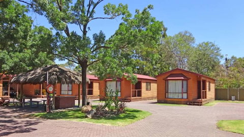 Adelaide Caravan Park - Accommodation Rockhampton 0