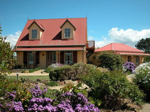 Swansea Cottages - Accommodation Rockhampton 0