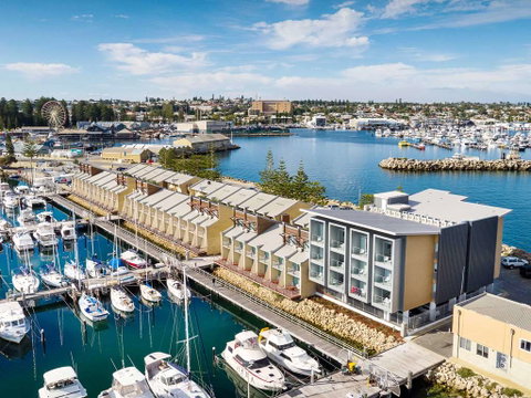 Be Fremantle Serviced Apartments - Accommodation Rockhampton 0