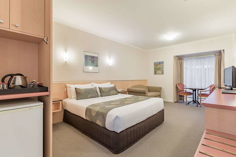 Waverley International Hotel - Accommodation Rockhampton 1