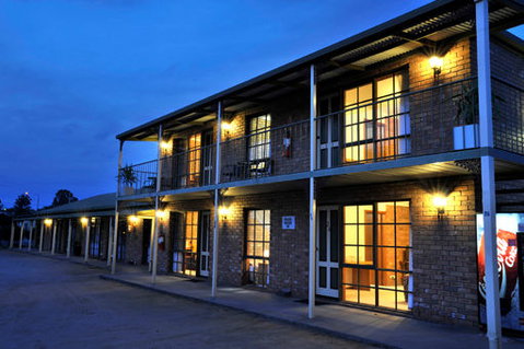 Statesman Motor Inn - Accommodation Rockhampton 0