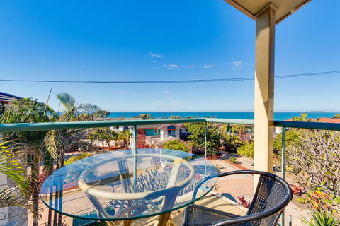 Aqualuna Beach Resort - Accommodation Rockhampton 0