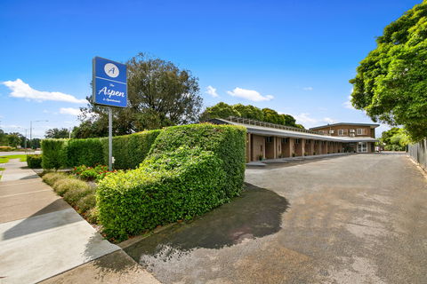 Hotel Aspen & Apartments - Accommodation Rockhampton 0