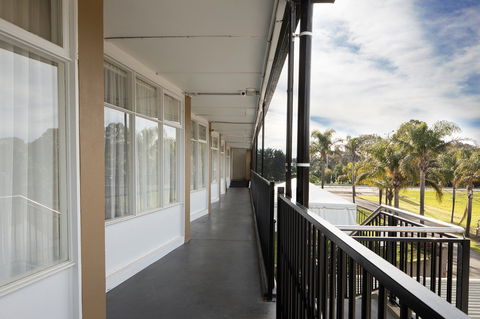 Rivers Inn Motel - Accommodation Rockhampton 1