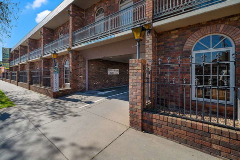 Quality Hotel Sherbourne Terrace - Accommodation Rockhampton 0