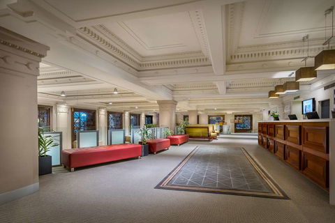 Batman's Hill on Collins - Accommodation Rockhampton 1