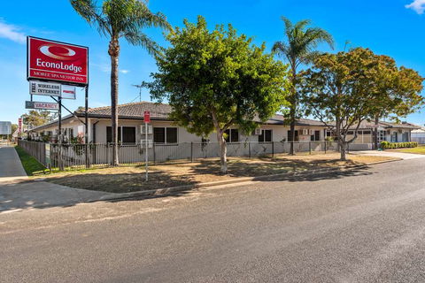 Econo Lodge Moree Spa Motor Inn - Accommodation Rockhampton 0