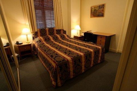 ULTIQA Rothbury Hotel - Accommodation Rockhampton 4