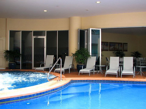 MacArthur Chambers - Accommodation Rockhampton 2